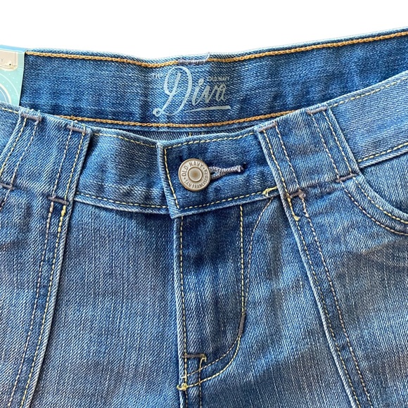 Old Navy NWT Diva 5 Pocket Shorts 2 - Picture 3 of 14